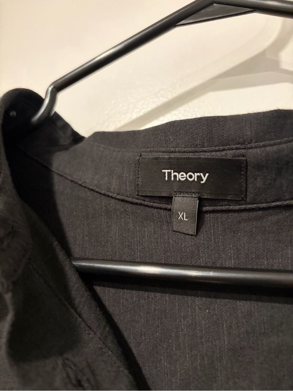 Theory Black Short-Sleeve Button-Down Tie-Front Shirt - Picture 4 of 5
